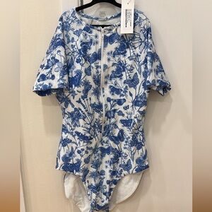 CVRGE le body TOP size 1 (4-6) modest bathing suit NWT (altered sleeve)